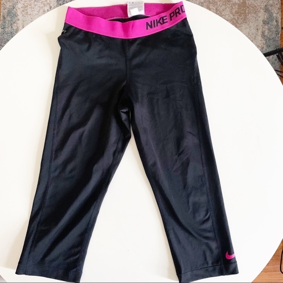 Nike Pro Dri Fit Women’s Victory Training Capri Tights Small - Picture 1 of 8